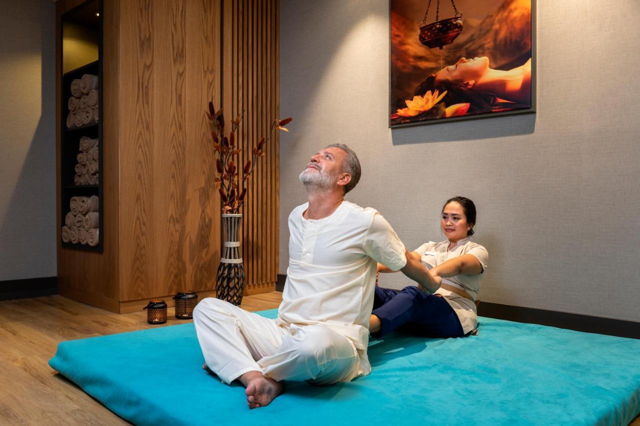 Limak Skopje Luxury Hotel エクステリア 写真 Thai massage